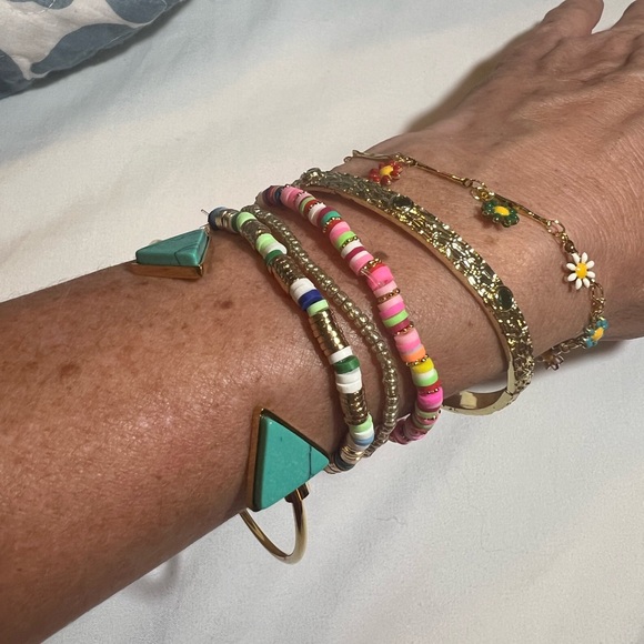 Victoria Emerson Colorful Beaded and Gold Bracelet Collection - Picture 6 of 9